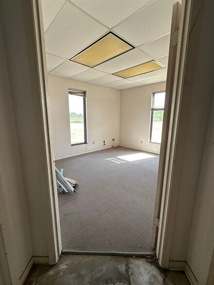 More Photos Of 1885 FM 448, Giddings Warehouse For Lease