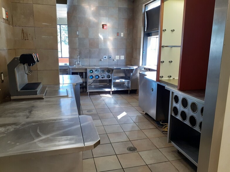 More Photos Of 7074 Boston State Rd, Hamburg Storefront Retail Office For Lease