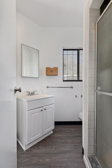 More Photos Of 3361-3365 Barham Blvd, Los Angeles Loft Creative Space For Lease