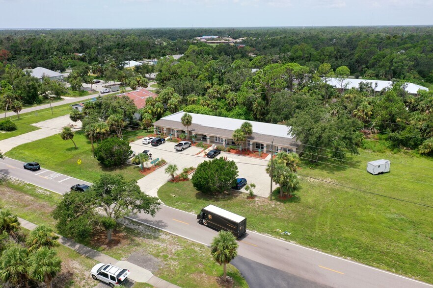 More Photos Of 1475 Collingswood Blvd, Port Charlotte Office For Sale