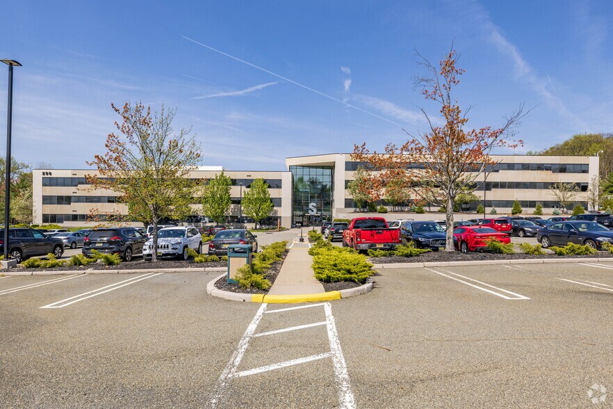 More Photos Of 290 W Mount Pleasant Ave, Livingston Coworking Space