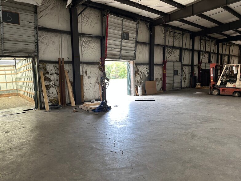 More Photos Of 205 S Washington St, Chase City Industrial For Sale