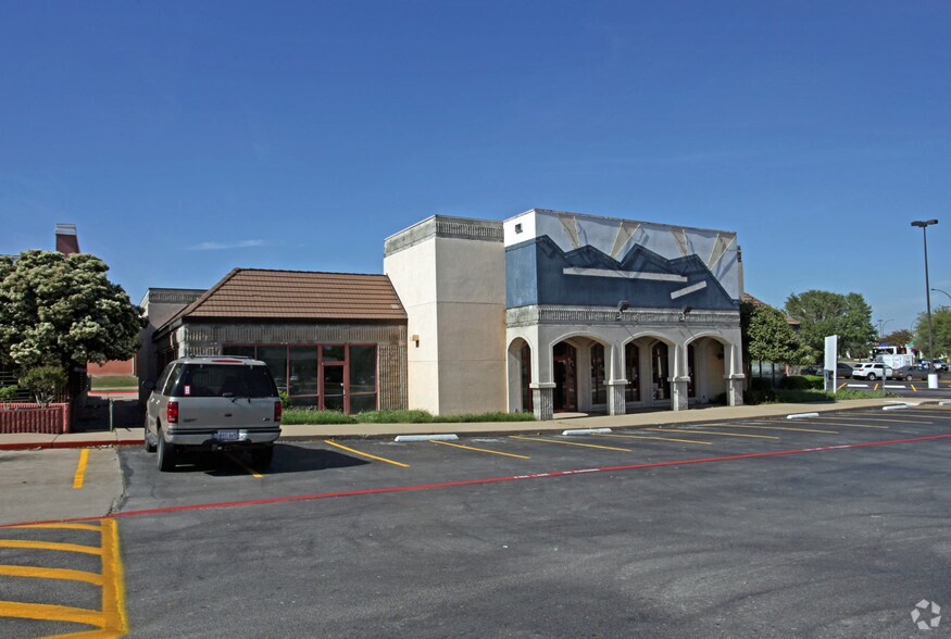 More Photos Of 4400 Little Rd, Arlington Unknown For Lease