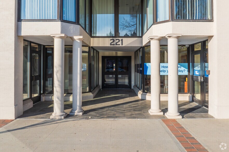 More Photos Of 221 Main St, Nashua Office Residential For Lease