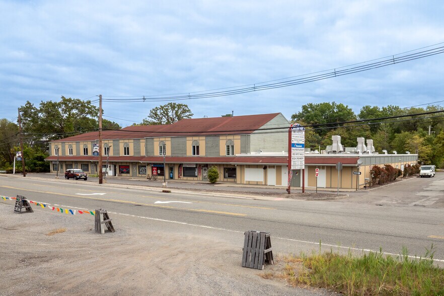 More Photos Of 1590-1610 Union Valley Rd, West Milford General Retail For Sale