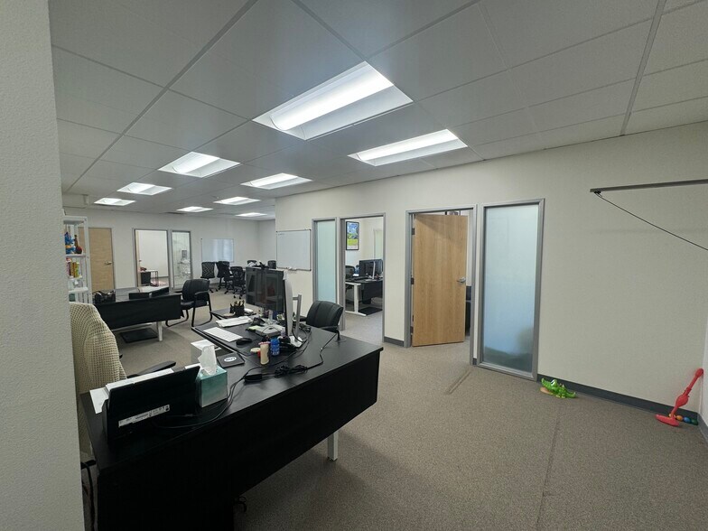 More Photos Of 10537 Santa Monica Blvd, Los Angeles Medical For Sale