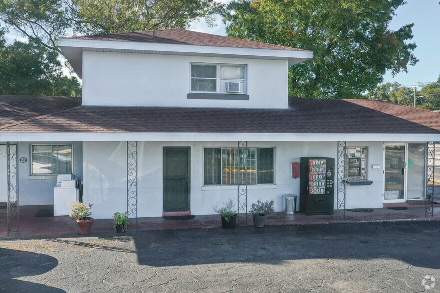 Primary Photo Of 1509 E Hillsborough Ave, Tampa Hotel For Sale