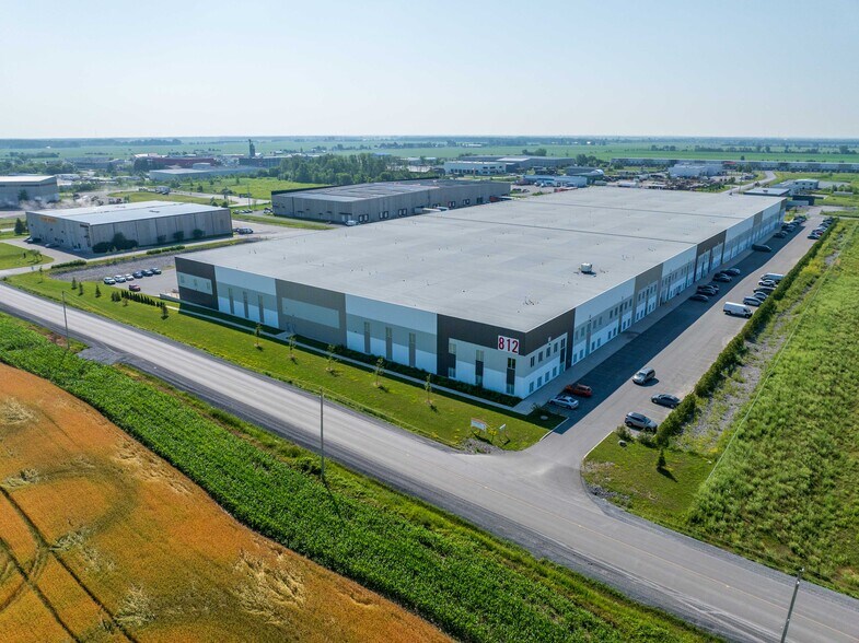 More Photos Of 812 Burton Rd, Vars Warehouse For Lease