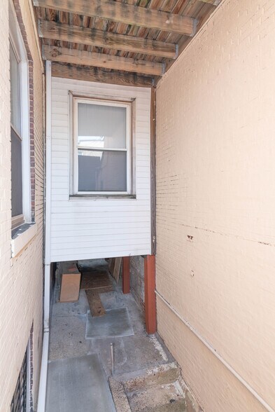 More Photos Of 2100-2102 Maryland Ave, Baltimore Apartments For Sale