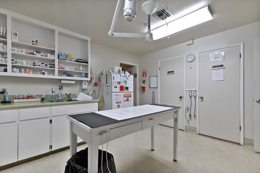 More Photos Of 382 CA-4, Murphys Office For Sale