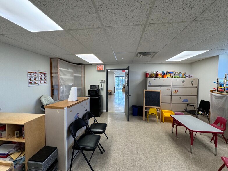 More Photos Of 8746 20th Ave, Brooklyn Medical For Sale