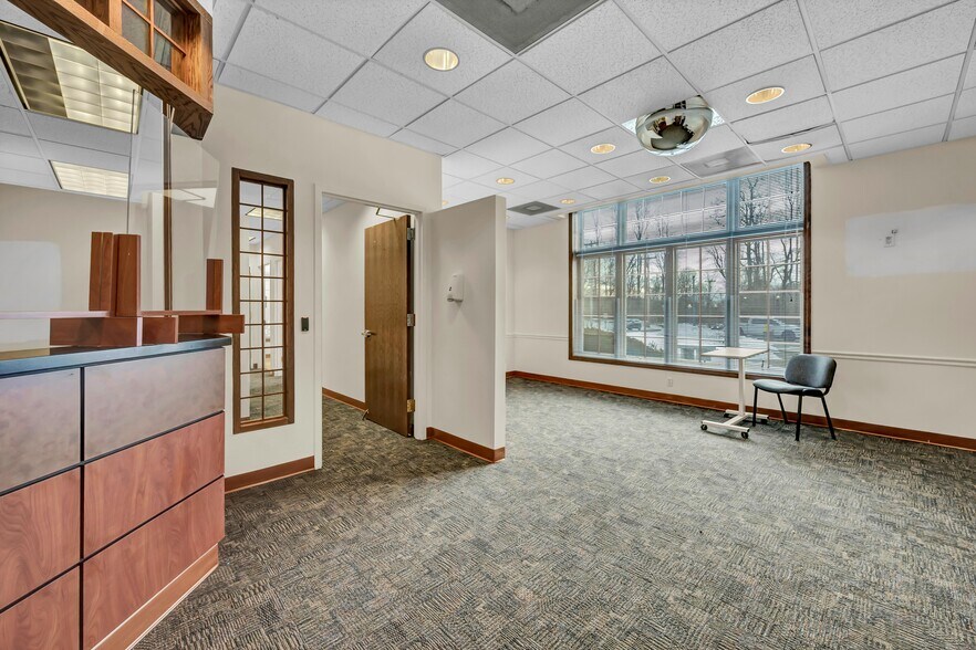 More Photos Of 48 Route 6, Yorktown Heights Medical For Sale