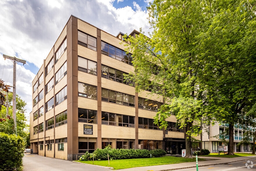 Primary Photo Of 4920 Boul De Maisonneuve O, Westmount Office Residential For Lease
