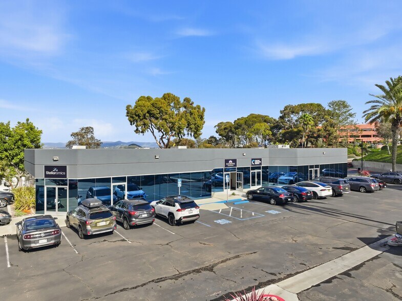 More Photos Of 11245 W Bernardo Ct, San Diego Unknown For Lease