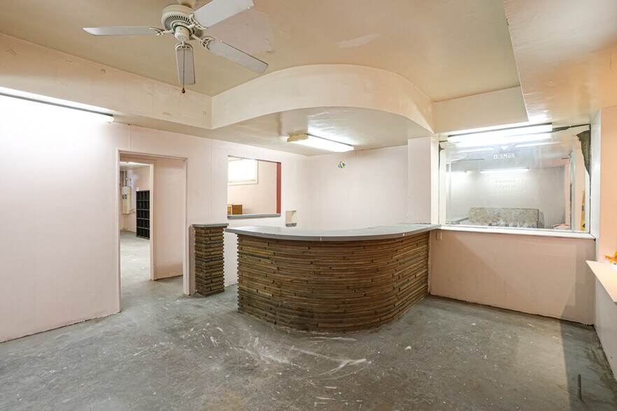 More Photos Of 2117-2119 E 7th St, Long Beach Storefront Retail Residential For Sale