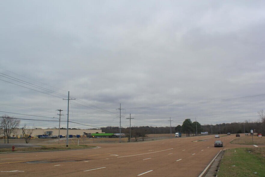 More Photos Of 6871 Interstate Blvd, Horn Lake Land For Lease