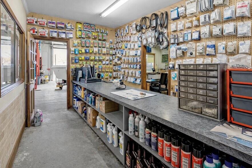 More Photos Of Suffolk County, Bay Shore Marina For Sale