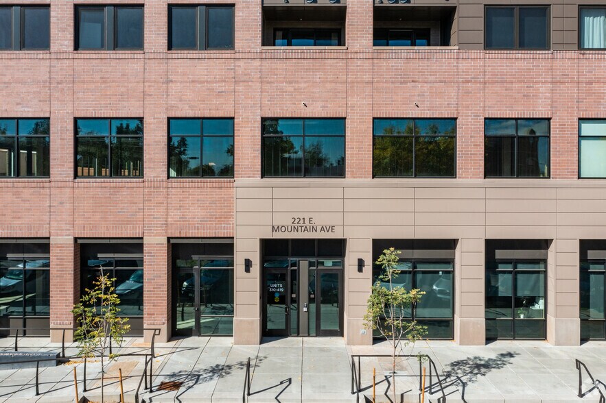 More Photos Of 221 E Mountain Ave, Fort Collins Office For Lease