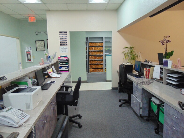 More Photos Of 3015 S Crenshaw Blvd, Los Angeles Medical For Lease
