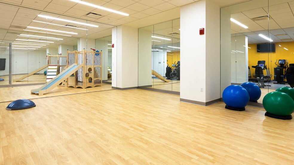 More Photos Of 1 Emerson Pl, Boston Apartments For Lease