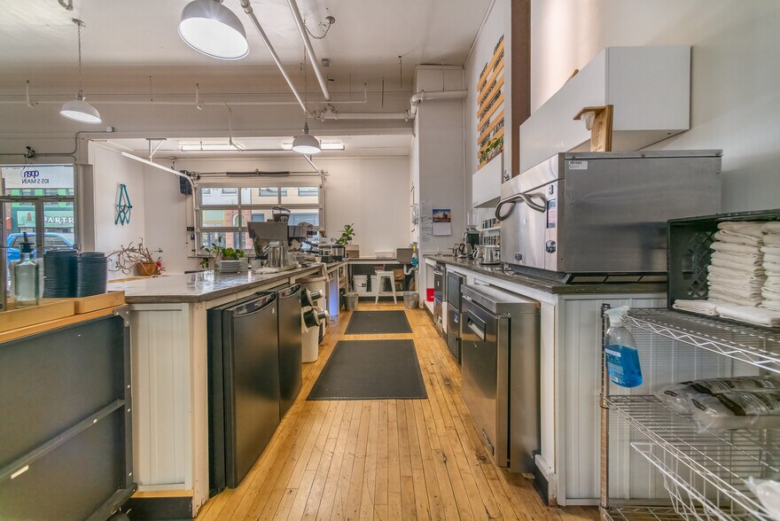 More Photos Of 105 S Main St, Ishpeming Restaurant For Sale