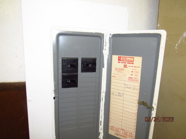 More Photos Of 301 N Washington St, Ardmore Distribution For Sale