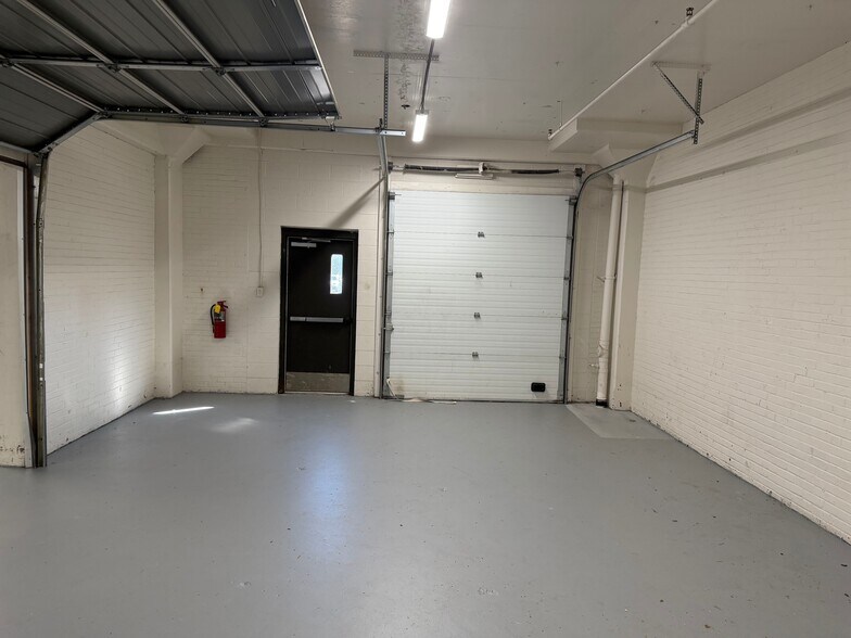 More Photos Of 50 Cardinal Ln, Warminster Township Warehouse For Lease