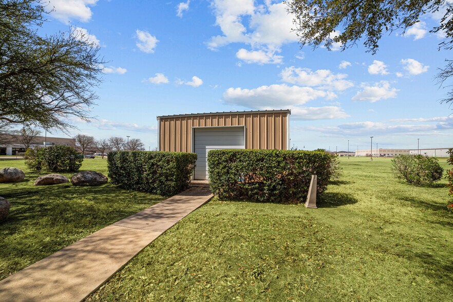 More Photos Of 6032 Innovation Way, Keller Loft Creative Space For Sale