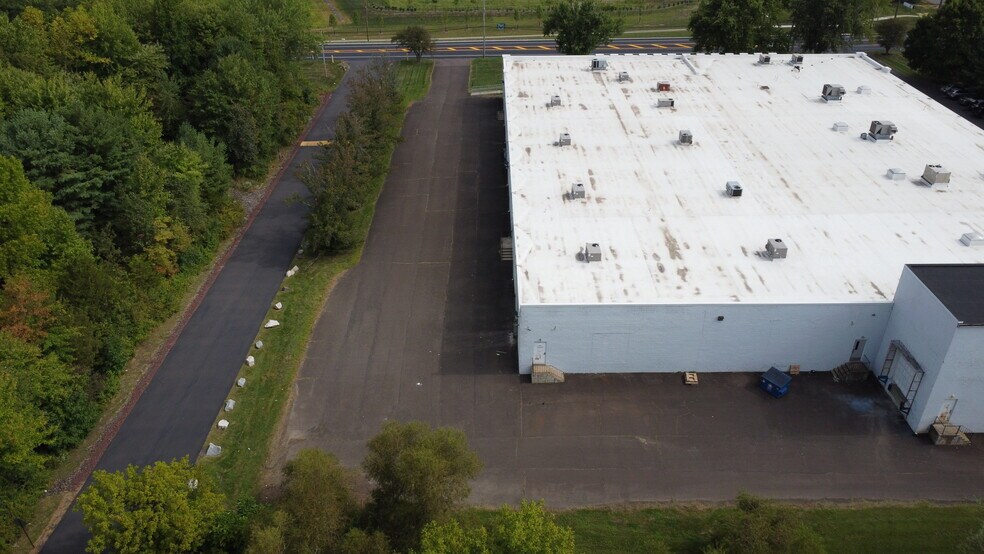 More Photos Of 94 County Line Rd, Colmar Warehouse For Sale