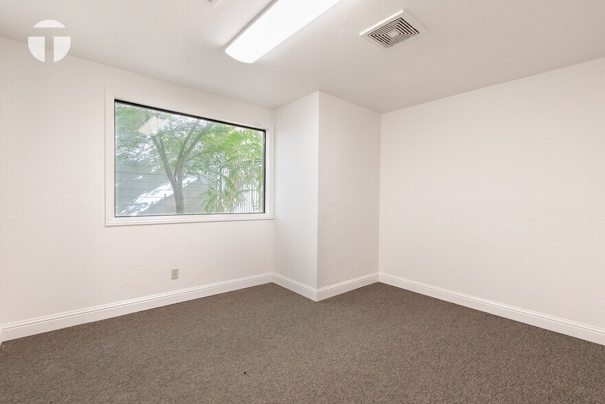 More Photos Of 1314 H St, Sacramento Loft Creative Space For Sale