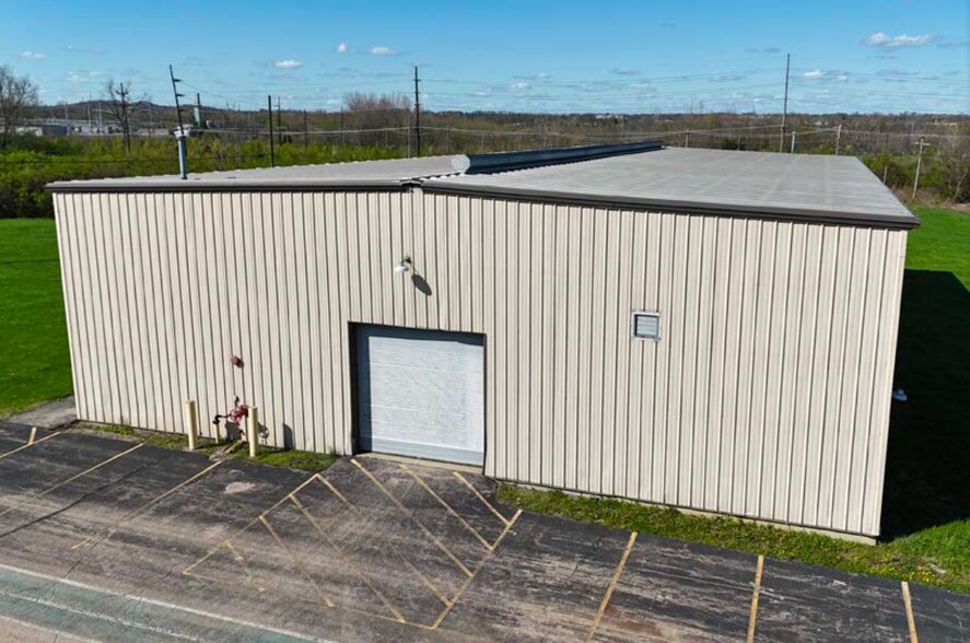 More Photos Of 3024 Symmes Rd, Hamilton Warehouse For Lease