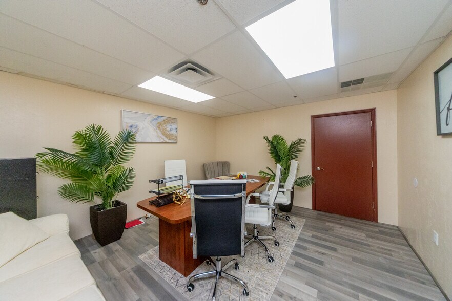More Photos Of 3131 N MacArthur Blvd, Bethany Office For Sale