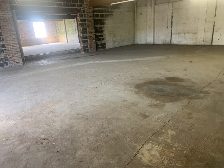 More Photos Of 2400 Barnum Ave, Stratford Industrial For Sale