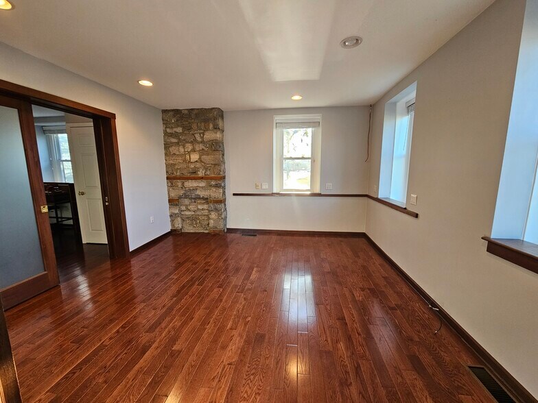 More Photos Of 3144 Hamilton Blvd, Allentown Storefront Retail Office For Sale