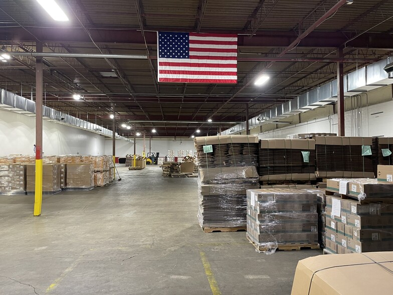 Primary Photo Of 100 Manning St, Newark Warehouse For Lease