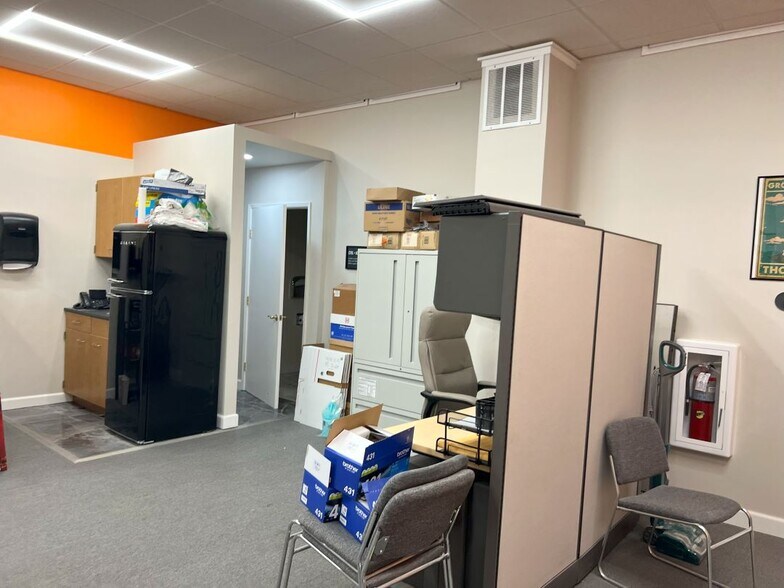 More Photos Of 1709 Sonoma Blvd, Vallejo Office For Sale