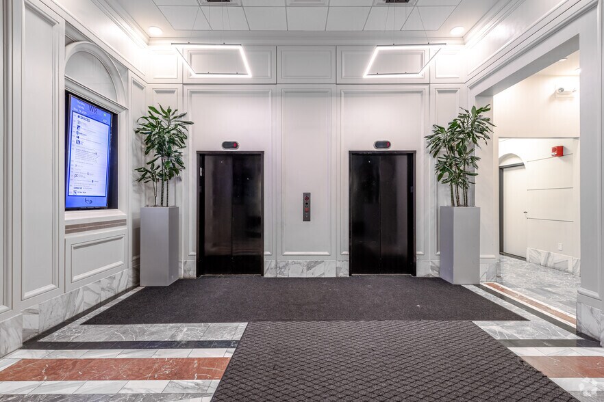 More Photos Of 1468 W 9th St, Cleveland Coworking Space