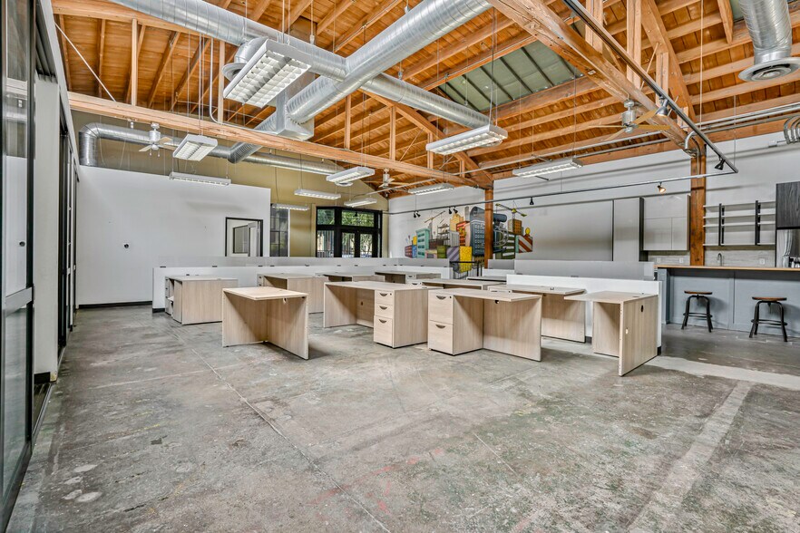 More Photos Of 335 15th St, San Diego Loft Creative Space For Lease