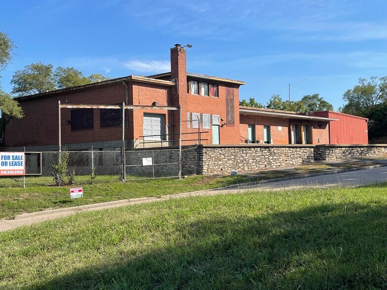 Primary Photo Of 1400 E 2nd St, Kansas City Manufacturing For Sale