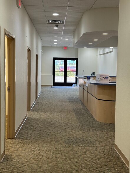 More Photos Of 2003 N Atlantic Ave, Cocoa Beach Storefront Retail Office For Lease