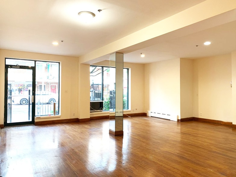 More Photos Of 45-48 47th St, Woodside Apartments For Lease