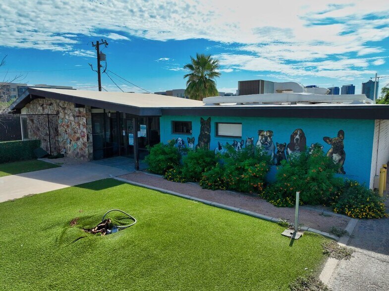 More Photos Of 1211 E Curry Rd, Tempe Contractor Storage Yard For Lease