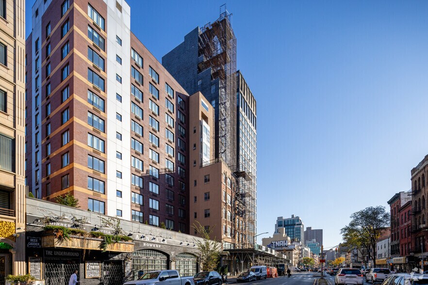 More Photos Of 195 Bowery, New York Apartments For Sale