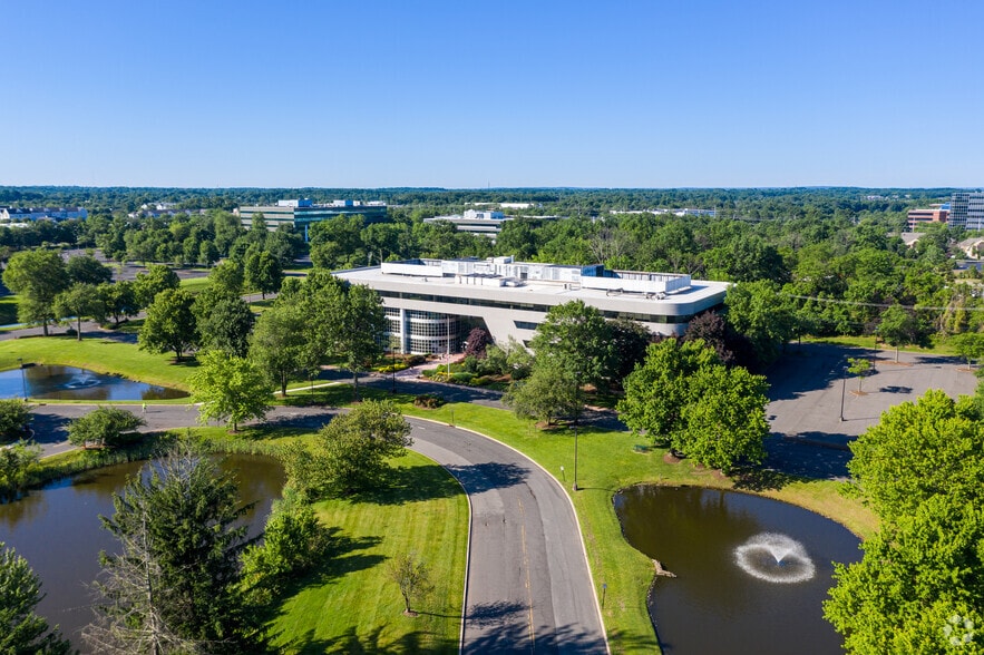 More Photos Of 300 Atrium Dr, Somerset Office For Lease