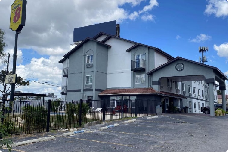 Primary Photo Of 5319 Casa Bella, San Antonio Hotel For Sale