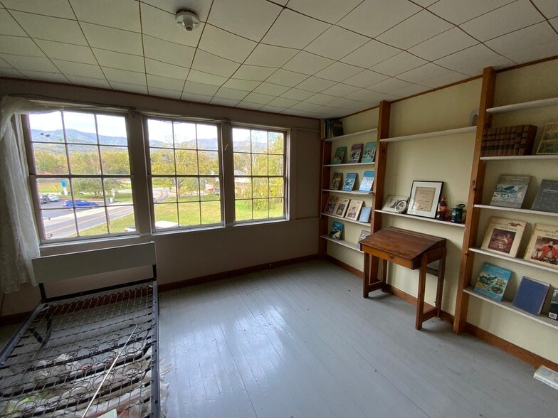 More Photos Of 61 Fairview Rd, Andrews Multifamily For Sale