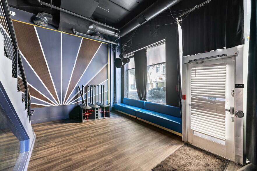 More Photos Of 1000 J St, Sacramento Storefront For Lease