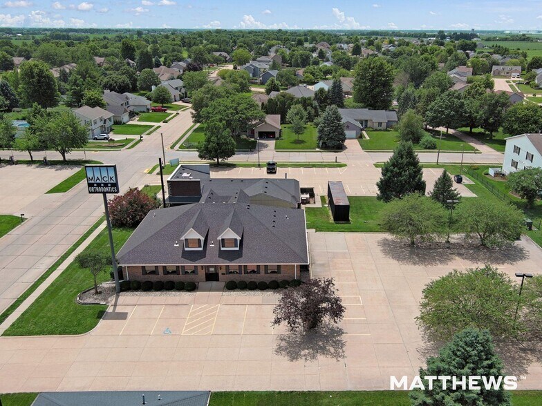 More Photos Of 210 S 9th Ave, Eldridge Healthcare For Sale