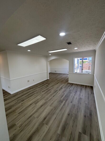 More Photos Of 2066 Watson Blvd, Warner Robins Medical For Lease