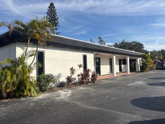 More Photos Of 1751 66th St N, Saint Petersburg Medical For Lease